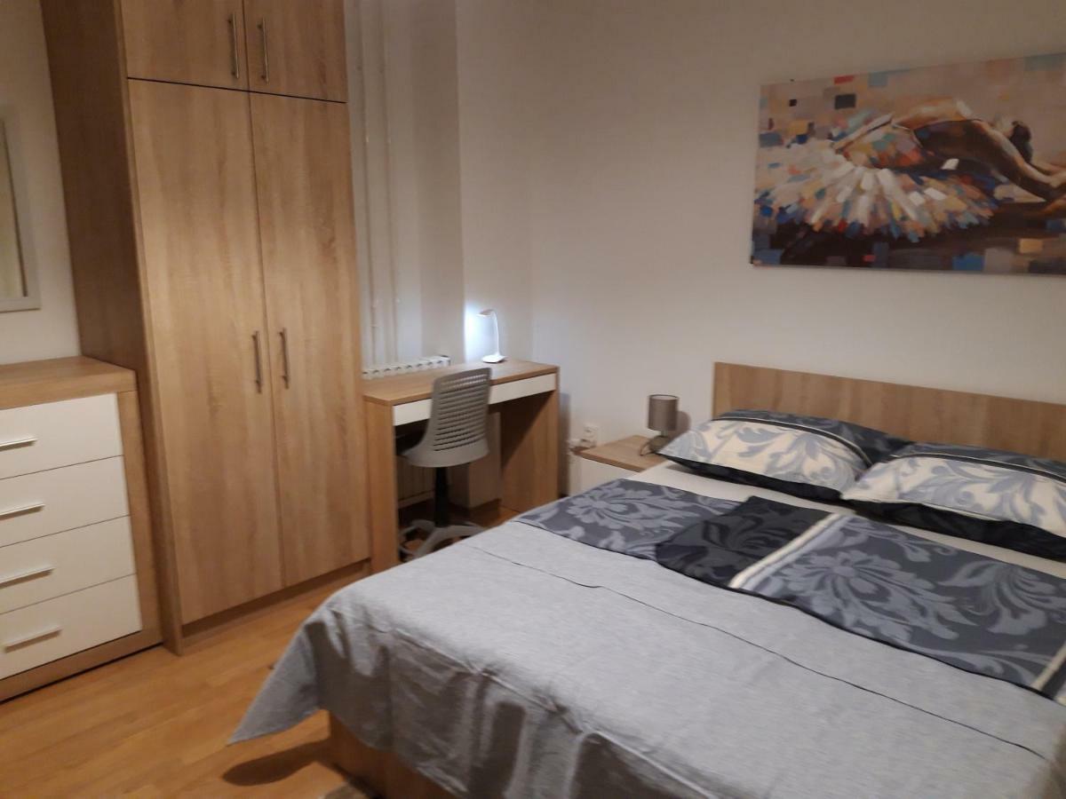 Apartman Centros Ösek Dış mekan fotoğraf