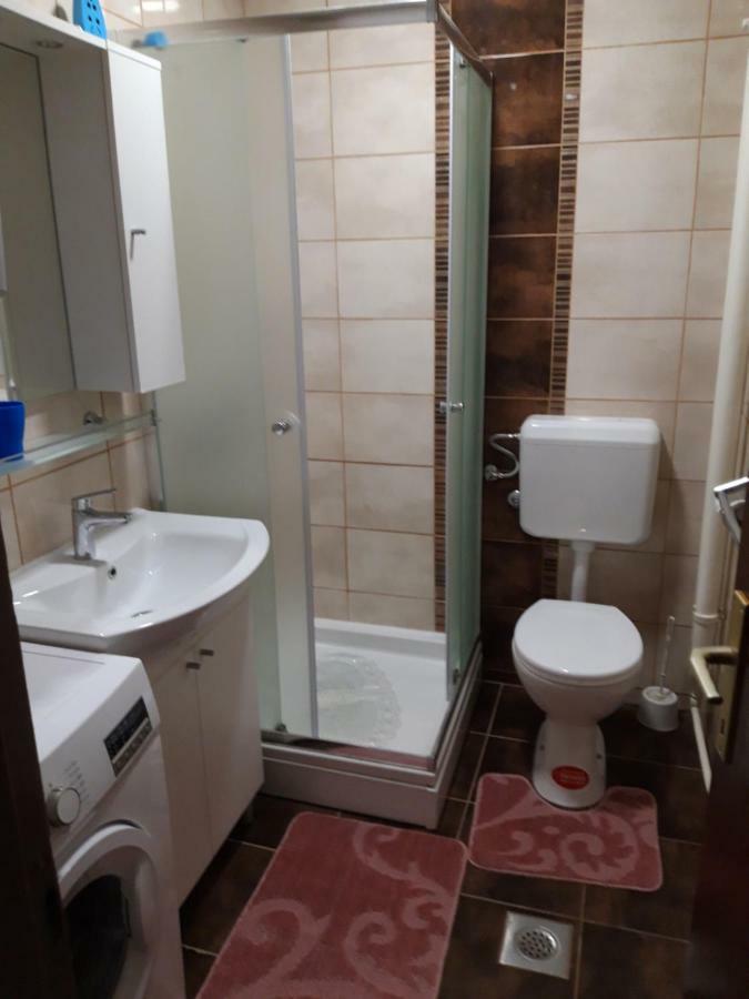Apartman Centros Ösek Dış mekan fotoğraf